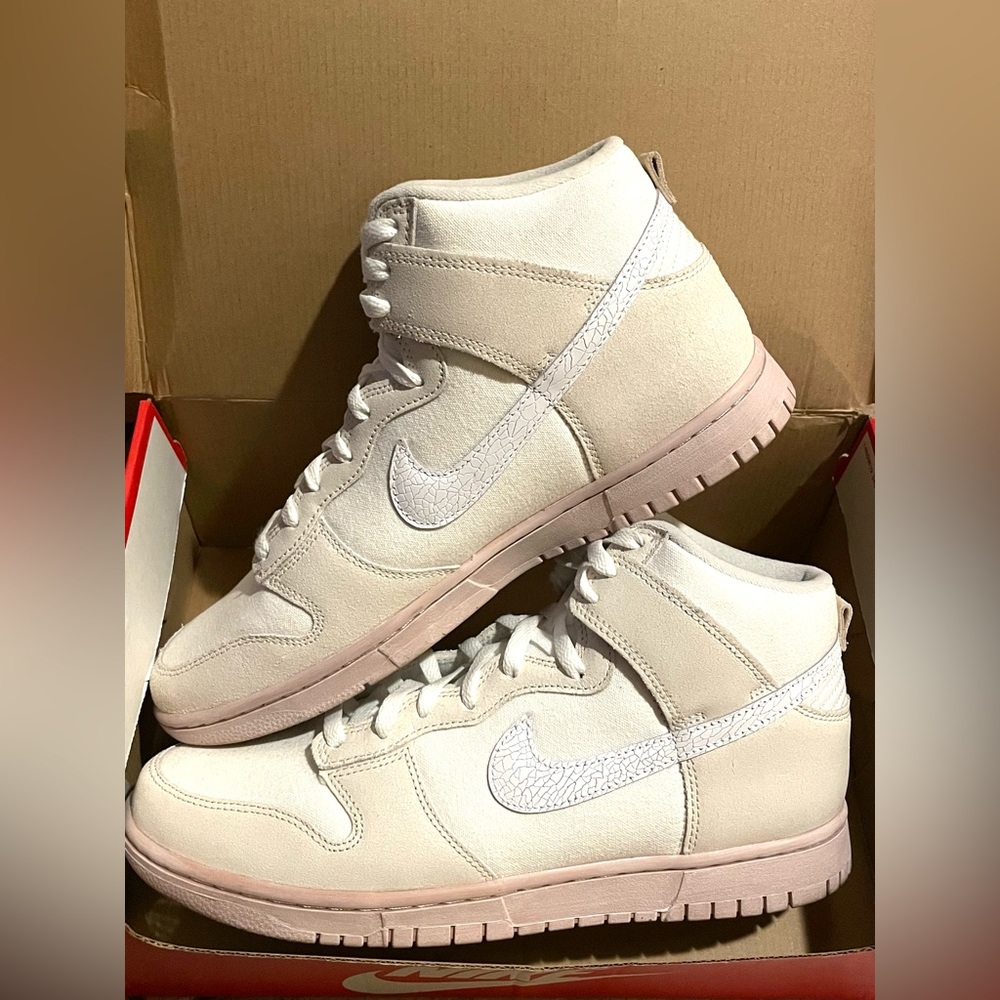 Nike Dunk High Retro PRM Cracked Leather Swoosh